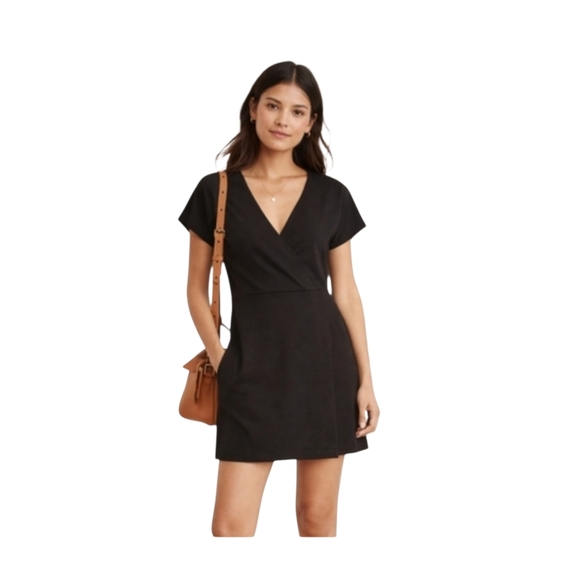 Madewell Dresses & Skirts - Madewell Black Faux Wrap Mini Dress Size Medium (NWOT)